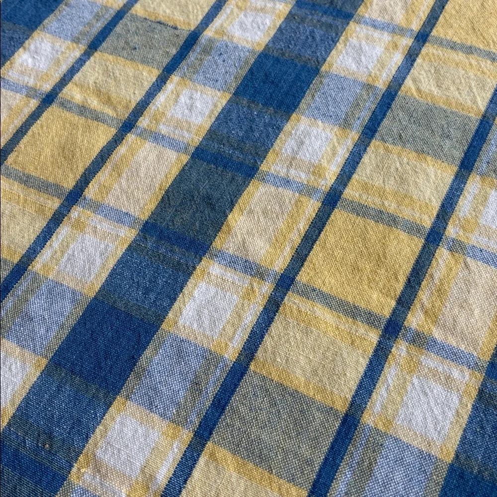 Tablecloth 56” x 56” 100% cotton / Blue and yellow plaid